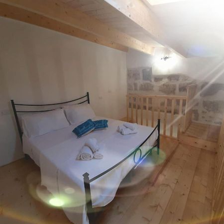 Nice Apt In A Street In Old Town Alghero Bagian luar foto