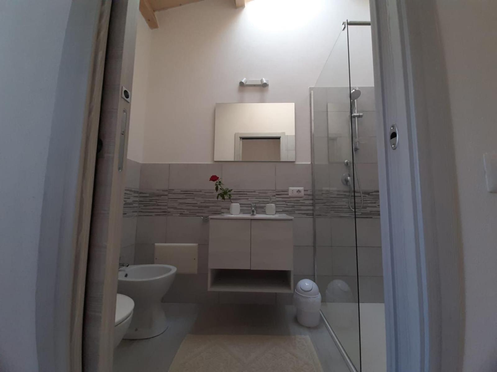Nice Apt In A Street In Old Town Alghero Bagian luar foto